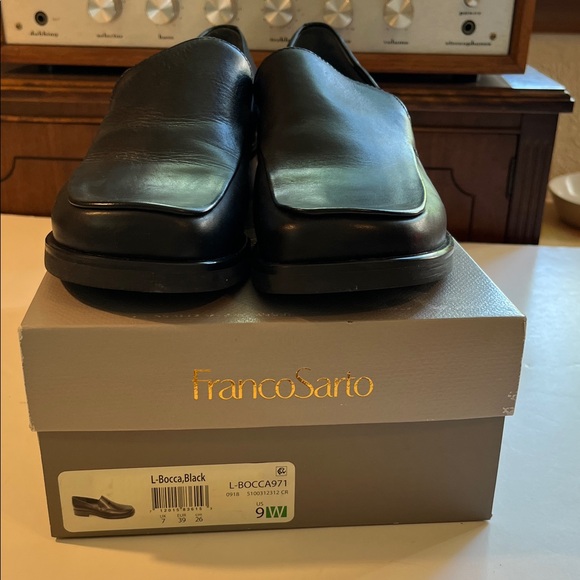 Franco Sarto BOCCA Black Leather Slip-on Loafers; flex sole 1 inch block heel - Picture 8 of 12
